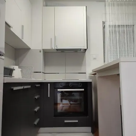 Apartman With Garage