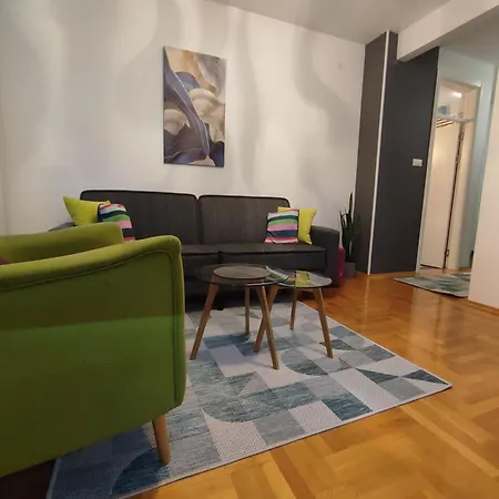 Apartamento With Garage *