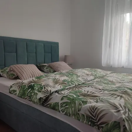 Appartamento With Garage Banja Luka